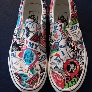 Vans Red and Blue Sneakers Vibrant Design